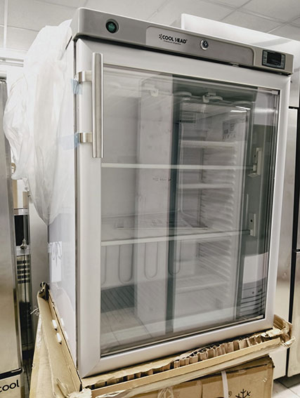 CONGELADOR SOBREMOSTRADOR RNXG 200 COOL HEAD