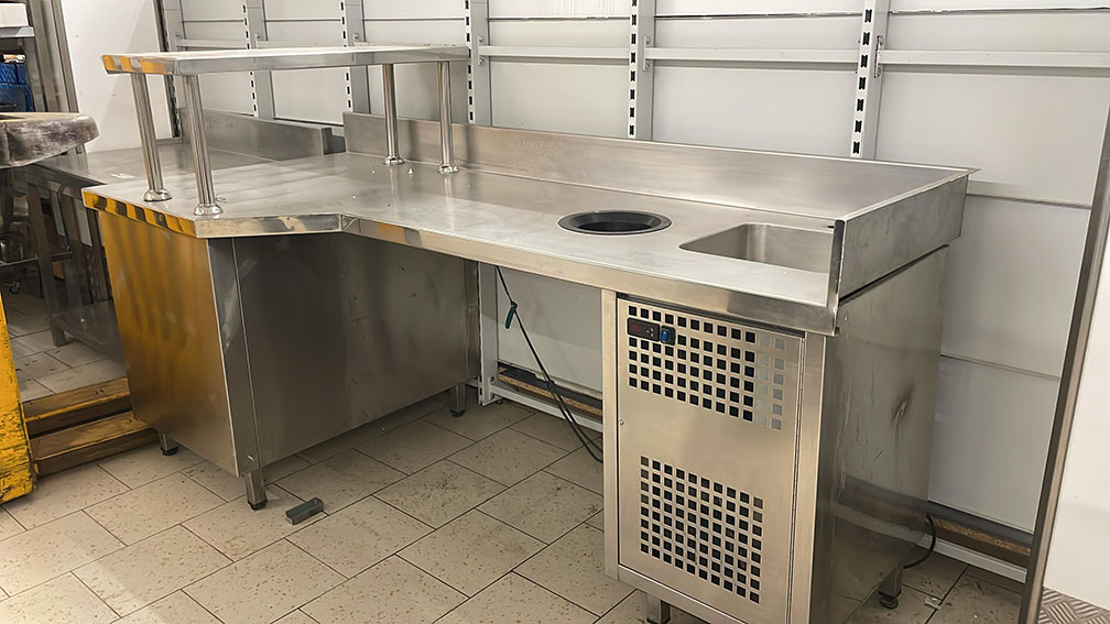 MUEBLE CAFETERO CON SENO INOX
