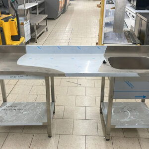 MUEBLE CON PICA SENO INOX