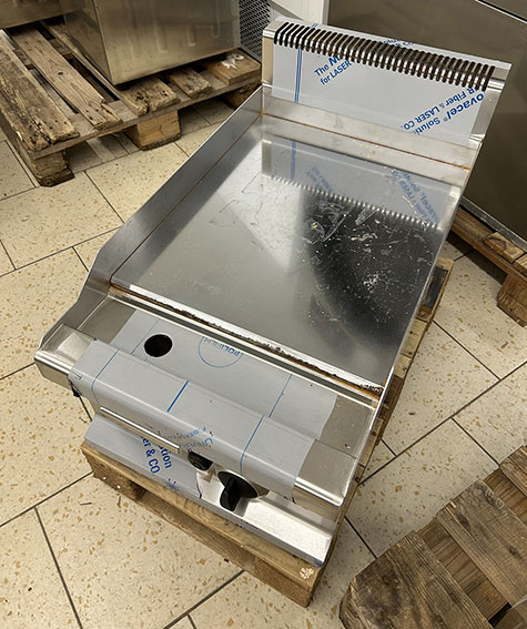 PLANCHA LISA A GAS GG711-S